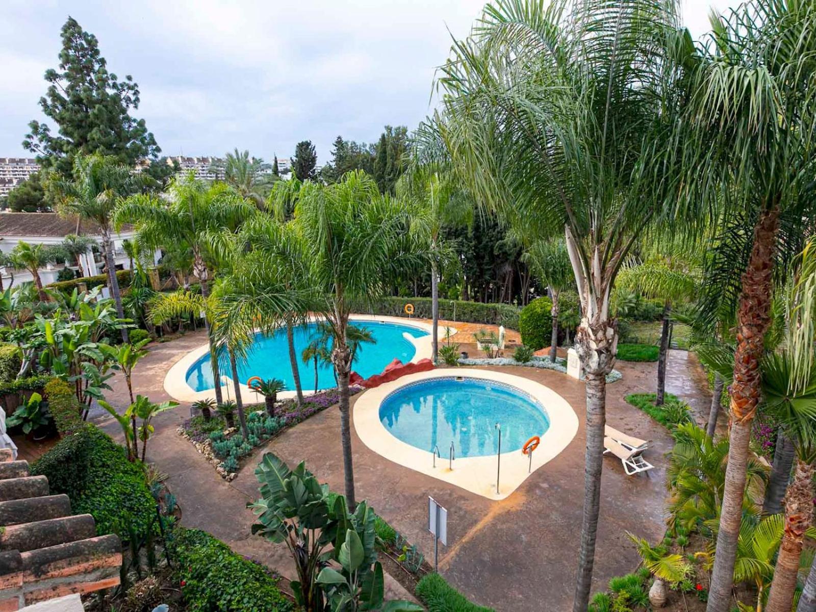 Apartment Beautiful With Lovely Terrace Pass The Keys *