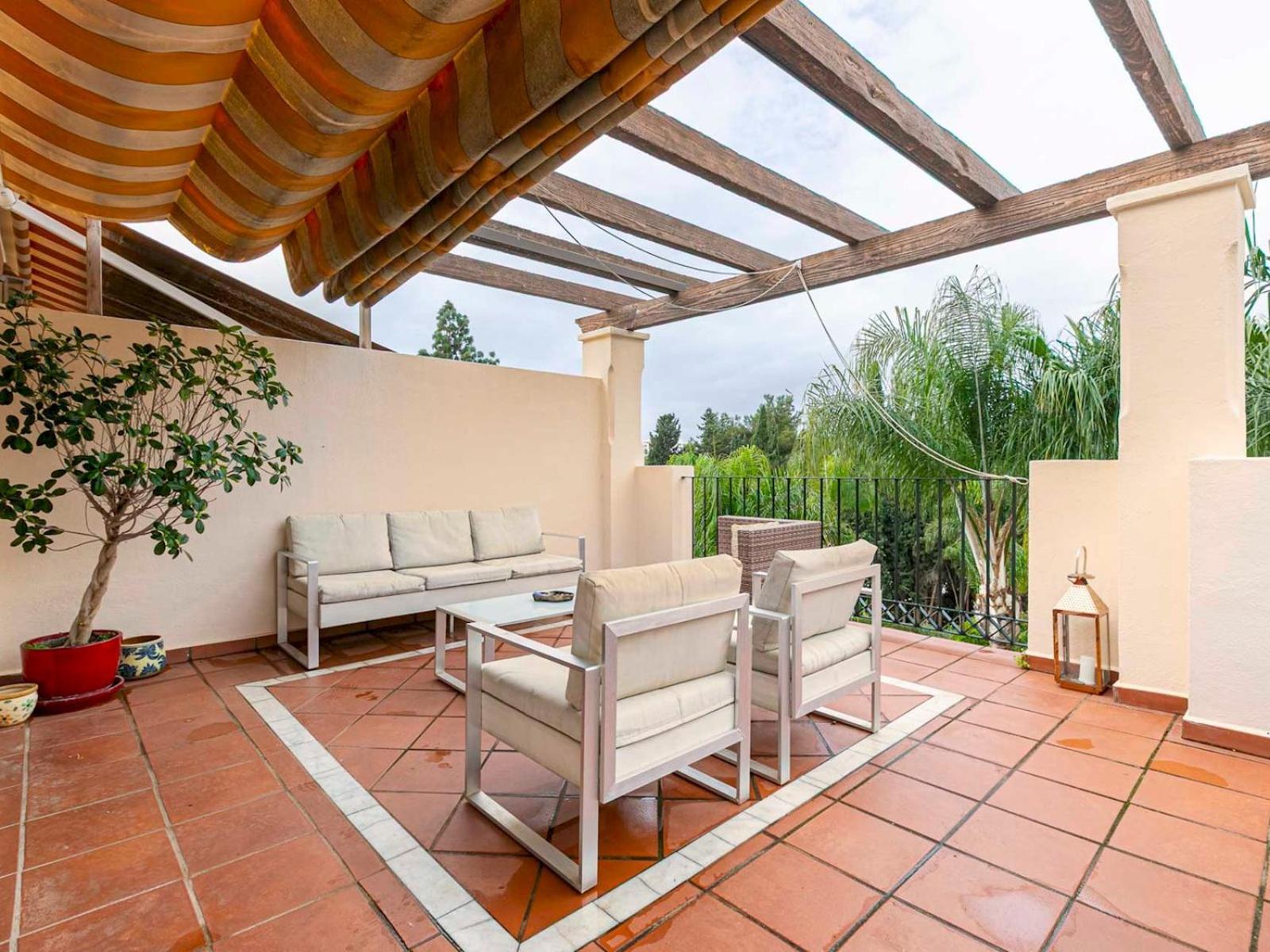 Apartment Beautiful With Lovely Terrace Pass The Keys *