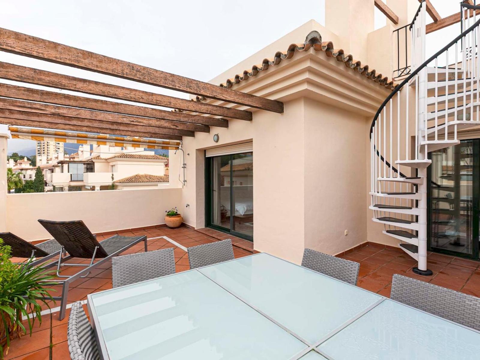 Beautiful With Lovely Terrace Pass The Keys * Marbella