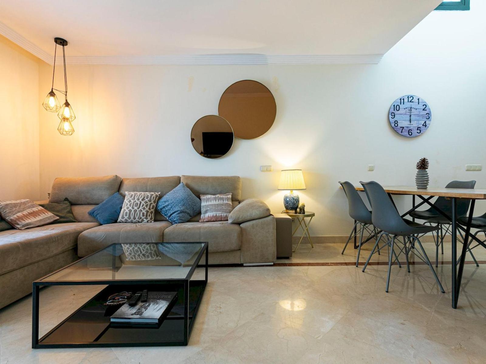 Beautiful With Lovely Terrace Pass The Keys * Marbella