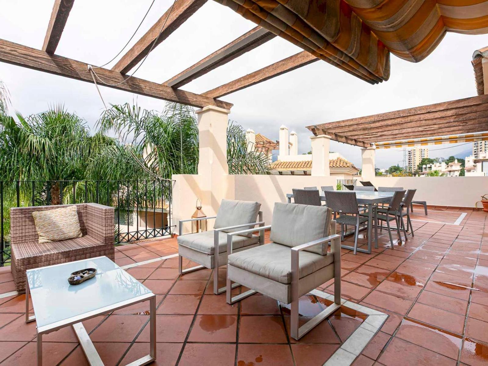 Beautiful With Lovely Terrace Pass The Keys * Marbella